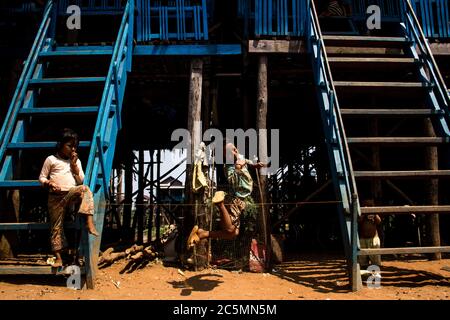 KHM - ENV - TONLE SAP Porträt der Tonle SAP Region, dem größten See Südostasiens mit einem einzigartigen Naturphänomen, das jetzt bedroht ist. Stockfoto