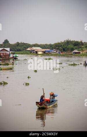 KHM - ENV - TONLE SAP Porträt der Tonle SAP Region, dem größten See Südostasiens mit einem einzigartigen Naturphänomen, das jetzt bedroht ist. Stockfoto