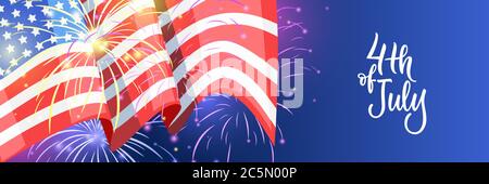 4. Juli handgezeichnete Kalligraphie-Schriftzug auf blauem Hintergrund mit winkender amerikanischer Flagge und Feuerwerk. USA Independence Day horizontales Banner mit c Stock Vektor