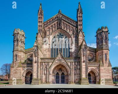 Blick auf die westliche Front der Hereford Cathedral Stockfoto