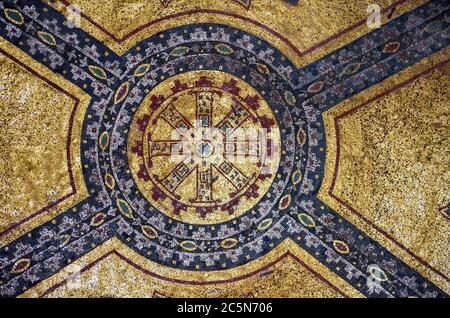 Istanbul, Türkei, 19. September 2018. Fragment eines antiken byzantinischen Mosaiks in der Hagia Sophia Stockfoto