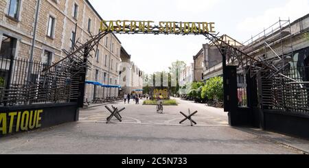 Bordeaux, Gironde / Frankreich - 05 26 2019 : Darwin, Caserne Niel alternativer Ort des Coworking und Lifestyle im Webbanner Template Stockfoto