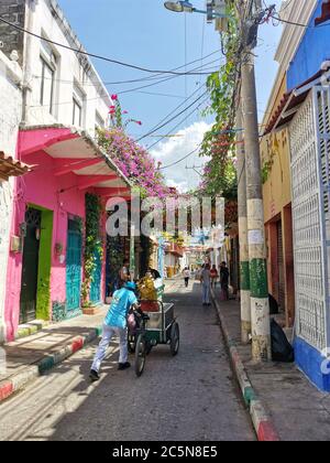 Bunte Straßen von Getsemani in Cartagena, Kolumbien Stockfoto