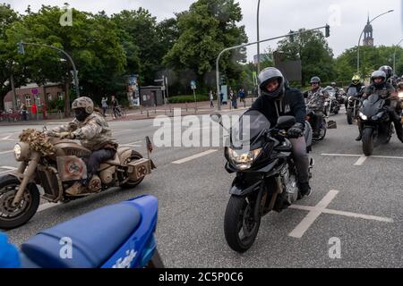 Biker, Demo, Korso, Hamburg, Reeperbahn, St. Pauli, Spielbudenplatz, 04.07.2020 Stockfoto