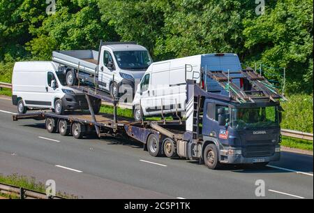 BCA KRAFTFAHRZEUG-Transport Lieferwagen, LKW, Transport, neue LKW, Frachtführer, Fahrzeug. Autotransporter, Autotransportservices, Gebrauchtwagen, Autotransporter, Auto-tragende Anhänger, Verteilung, Logistik, Auto-Schlepper, Lieferung, Sammlungen, Lieferungen, Handel, Haul, Handel, Logistik, Transporter, Scania Fahrzeugtransport Europäische kommerzielle Transportindustrie LKW, M6 in Manchester, Großbritannien Stockfoto