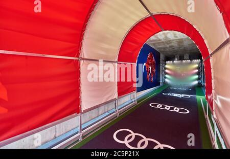 Hinter den Vorhängen in der Red Bulls Arena, Salzburg Stockfoto