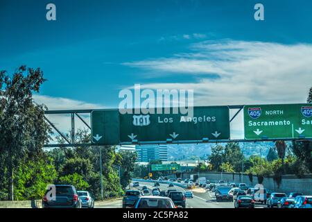 Verkehr auf 101 Hollywood Freeway in Los Angeles. Südkalifornien, USA Stockfoto