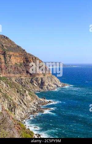 Die felsige Küste entlang der Kap-Halbinsel, am Chapman's Peak Stockfoto