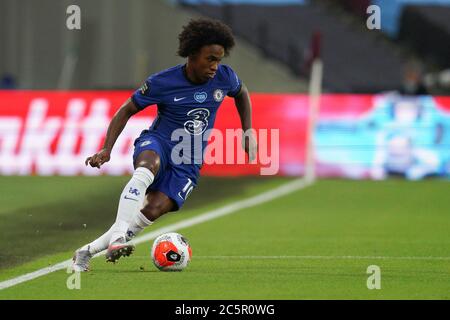 London, Großbritannien. Juli 2020. Willian von Chelsea spielte während des Premier League-Spiels zwischen West Ham United und Chelsea am 1. Juli 2020 im Olympic Park, London, England, hinter verschlossenen Türen wegen der COVID-19 Pandemie. Foto von Andy Rowland/Prime Media Images. Kredit: Prime Media Images/Alamy Live Nachrichten Stockfoto