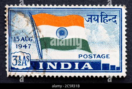 Indische Unabhängigkeitsmarke mit der indischen Flagge - die erste unabhängige indische Briefmarke, die im August 1947 ausgegeben wurde Stockfoto