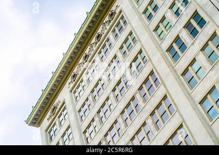 Das Van Antwerp Gebäude ist am 3. Juli 2020 in Mobile, Alabama, abgebildet. Es wurde 1907 erbaut und war der erste Stahlbetonhochhaus des Landes. Stockfoto