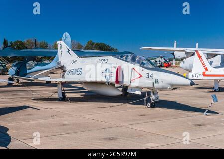 RF-4B Phantom II im Naval Air Museum in Pensacola, Florida - Heimat der Blue Angels. Stockfoto