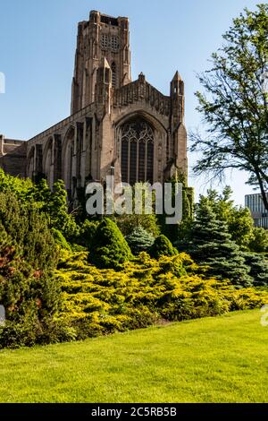 Rockefeller Memorial Chapel. Eine neugotische Kapelle auf dem Campus der University of Chicago in Chicago, Illinois, USA. Stockfoto