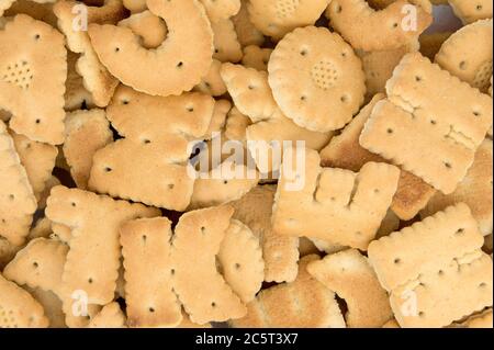 Cookies in Form des Alphabets Hintergrund. Stockfoto