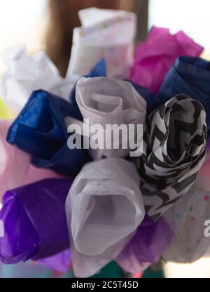 Gewebe Bouquet für eine Brautdusche. Stockfoto