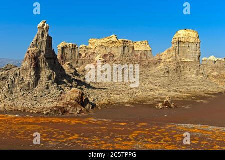 Bizarre Türme und Zinnen zusammengesetzt, Salzschlucht des Dallol Vulkan, Hamadela, Danakil Depression, Afar Dreieck, Äthiopien Stockfoto