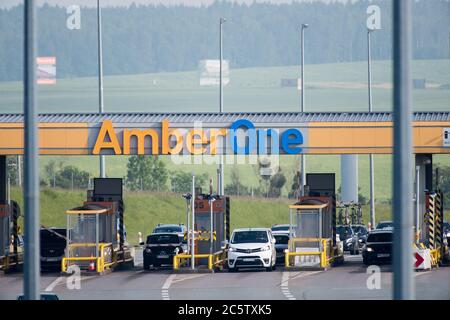 Mautstation auf der Autostrada A1, genannt Amber Highway (Autostrada Bursztynowa) in Rusocin, Polen. 11. Juni 2020 © Wojciech Strozyk / Alamy Stock Photo Stockfoto