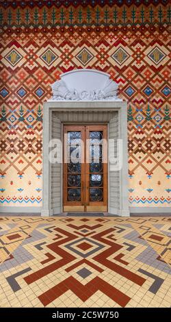 MOSKAU, RUSSLAND. Pavillon von Kirgisistan auf der Ausstellung der Errungenschaften der nationalen Wirtschaft. VDNH ist eine große Messe und Vergnügungspark Stockfoto