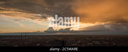 Croydon launischer Himmel Stockfoto