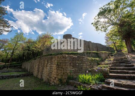 Großer Preslav (Veliki Preslav), Schumen, Bulgarien. Ruinen der Hauptstadt der ersten mittelalterlichen Festung des Bulgarischen Reiches Stockfoto