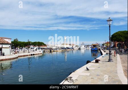 Boote auf dem Leonardesque Canal Port in Cesenatico, Italien Stockfoto