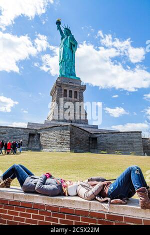 New York, New York City, NY NYC, Upper Bay Water, Statue Cruises, Statue of Liberty National Monument, Liberty Island, Freiheit, Symbol, Bartholdi, Bildhauer, torc Stockfoto