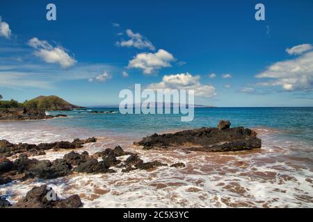 Blick auf Kao'olawe von der Insel Maui. Stockfoto