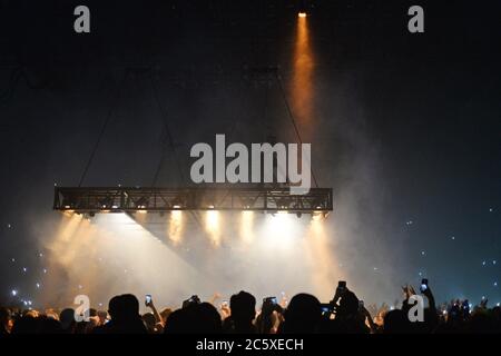 Houston, Vereinigte Staaten Von Amerika. September 2016. HOUSTON, TX - SEPTEMBER 20: Kanye West tritt am 20. September 2016 im Toyota Center in Houston, Texas auf. Personen: Kanye West Kredit: Storms Media Group/Alamy Live News Stockfoto