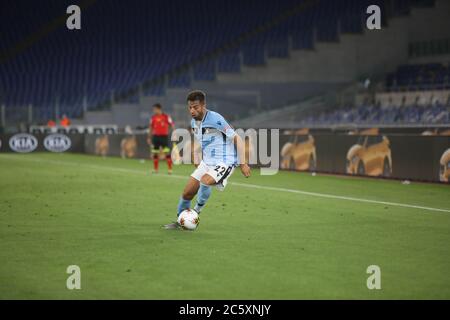 Italien. Juli 2020. Im Stadio Olimpico von Rom, AC. Mailand schlug SS. Lazio 3-0 für das 30. Spiel der italienischen Serie A. in diesem Bild Jony (Foto von Paolo Pizzi/Pacific Press) Kredit: Pacific Press Agency/Alamy Live News Stockfoto