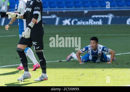 Barcelona, Spanien. Juli 2020. Wu Lei (R) von RCD Espanyol reagiert während eines Fußballspiels der spanischen Liga zwischen RCD Espanyol und Leganes in Barcelona, Spanien, 5. Juli 2020. Quelle: Joan Gosa/Xinhua/Alamy Live News Stockfoto