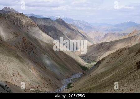 Blick auf Konzke La Pass, der Tourist ist das Foto während der Wanderung in Ladakh. Stockfoto