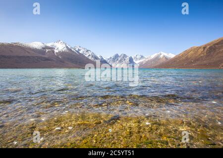 Nianbaoyuze, ein heiliger See in den Bergen, in Tibet, China. Stockfoto