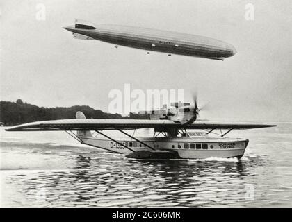 Nach einer erfolgreichen Reise kehrt LZ 127 'Graf Zeppelin' in seine Heimat in Friedrichshafen zurück Stockfoto