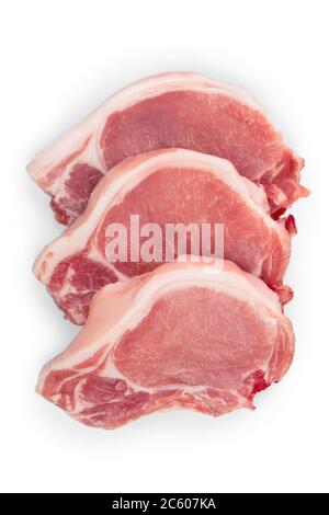 Geschnittenes rohes Schweinefleisch auf weißem Hintergrund. Ansicht von oben. Flach. Stockfoto