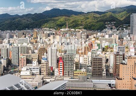 Kobe / Japan - 11. November 2017: Kobe Stadtbild, Luftaufnahme vom Kobe Tower in Kobe Japan Stockfoto