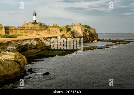 Gesamtansicht auf das portugiesische Fort in der Stadt Diu in dem Bundesstaat Gujarat in Indien Stockfoto