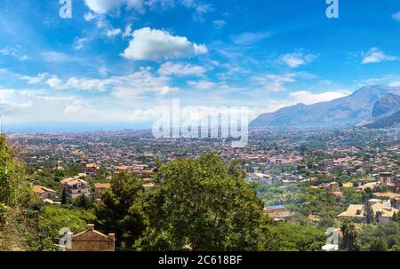 Landschaftsansicht bei Monreale, Italien an einem schönen Sommertag Stockfoto