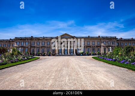 COMPIEGNE, FRANKREICH, 13. AUGUST 2016 : Außenansicht des Schlosses Compiegne, 13. august 2016 in Compiegne, Oise, Frankreich Stockfoto