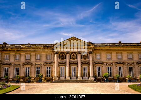 COMPIEGNE, FRANKREICH, 13. AUGUST 2016 : Außenansicht des Schlosses Compiegne, 13. august 2016 in Compiegne, Oise, Frankreich Stockfoto