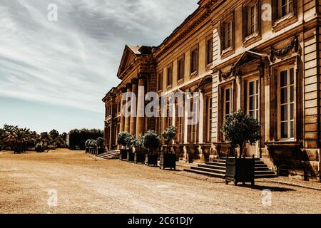 COMPIEGNE, FRANKREICH, 13. AUGUST 2016 : Außenansicht des Schlosses Compiegne, 13. august 2016 in Compiegne, Oise, Frankreich Stockfoto