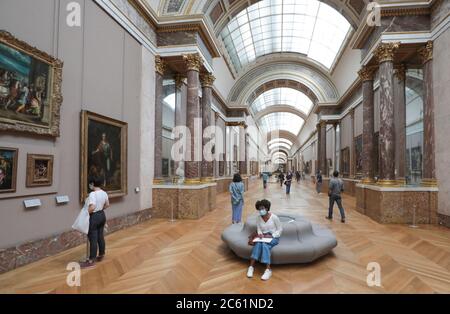 WIEDERERÖFFNUNG DES LOUVRE MUSEUMS, PARIS Stockfoto