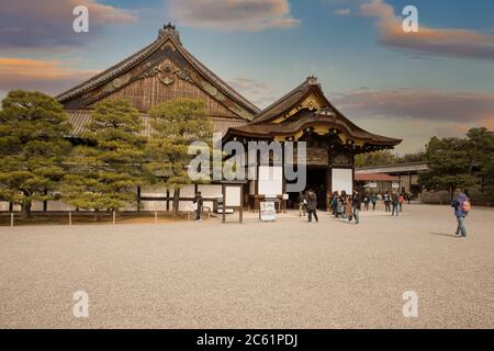 Niroshima und Honmaru Paläste in japan Stockfoto