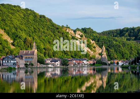 Blick auf die malerische Stadt Dinant. Belgien Stockfoto