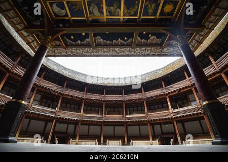 Ein Blick auf Shakespeares Globe, der leer steht, nachdem die Regierung ein £1.57 Milliarden Kunst-Unterstützungspaket angekündigt hatte. Stockfoto