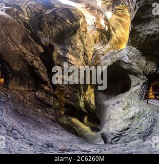 Trummelbach Wasserfall im Inneren des Berges in der Schweiz Stockfoto