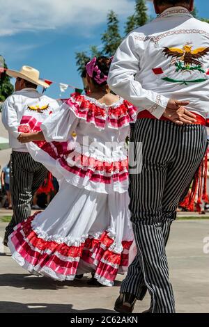 Mexikanische Tänzer, 16. September, mexikanische Feier zum Unabhängigkeitstag, Alt-Mesilla, New Mexico USA Stockfoto