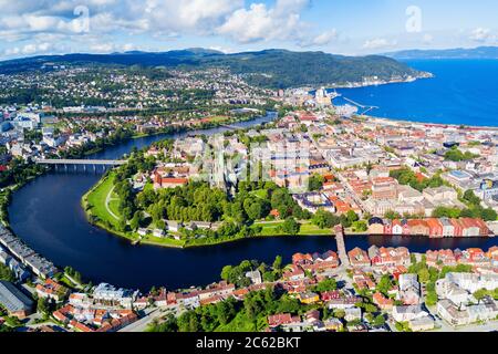 Trondheim Stadt Antenne Panoramablick. Trondheim ist der Dritte die bevölkerungsreichste Gemeinde in Norwegen. Stockfoto