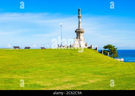 Denkmal für den Marquis de Comillas, Comillas, Kantabrien Region von Spanien Stockfoto