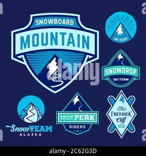 Set Ski Snowboard Snow Mountains Sport Logos oder Vintage Labels, bunt auf blauem Hintergrund Stock Vektor