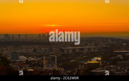 Stadtbild Blick von der Burg von Ankara in den Sonnenuntergang Stockfoto